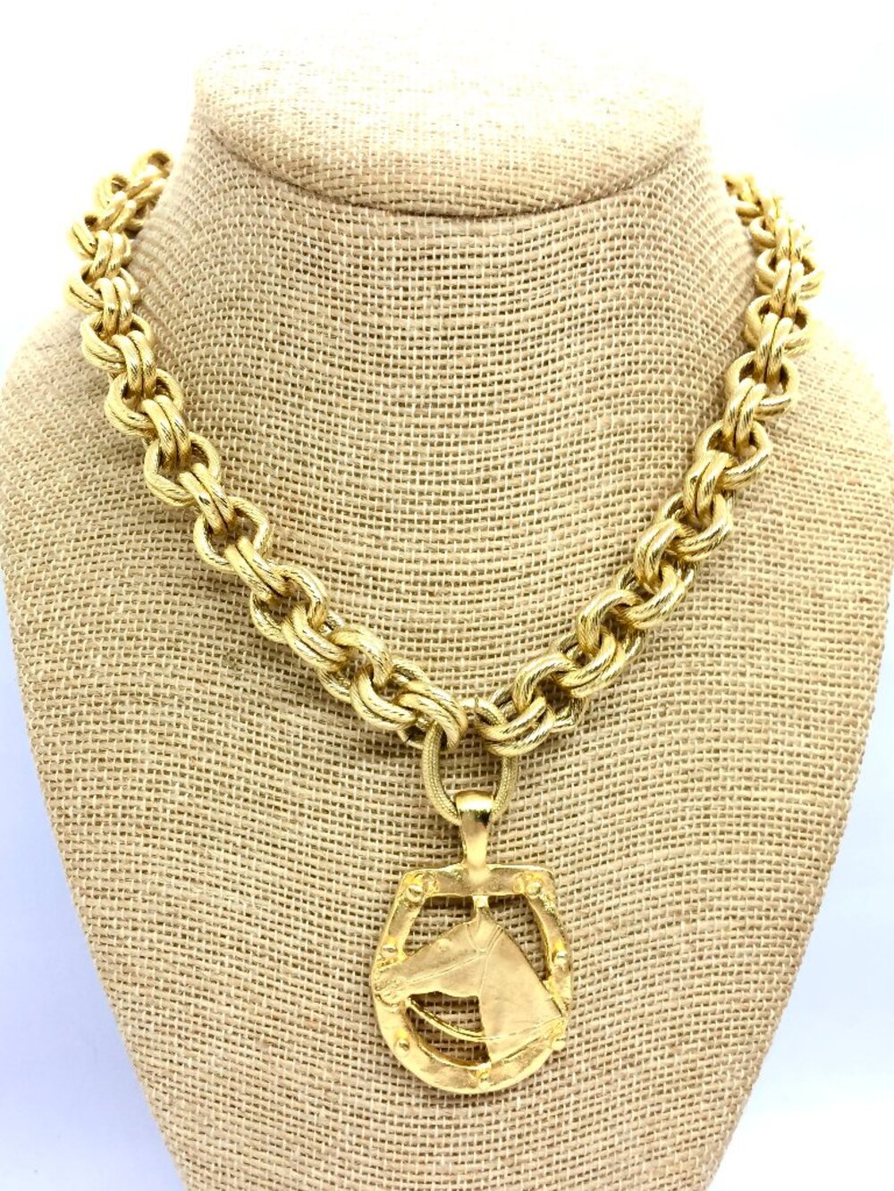 SUSAN SHAW NECKLACE Gold Horse Horseshoe Equestrian Chunky Chain Pendant 16"